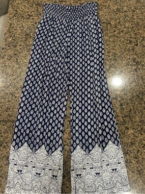Navy & White Printed Wide-Leg Smocked-Waist Pants
